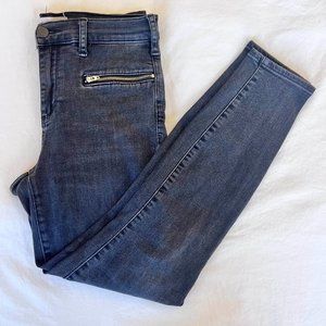 Gap True Skinny Ankle Black Jean